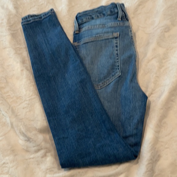 Good American Jeans - Picture 8 of 8